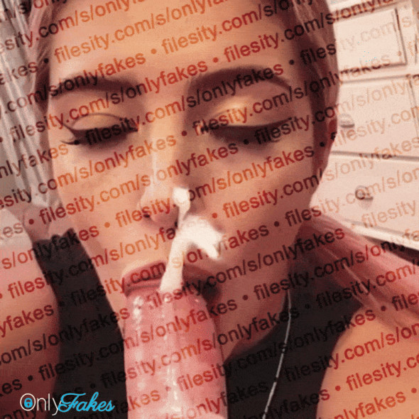 Chrissy Costanza Blowjob + cum in mouth