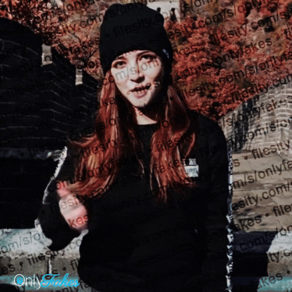 Chrissy Costanza Outdoor fun